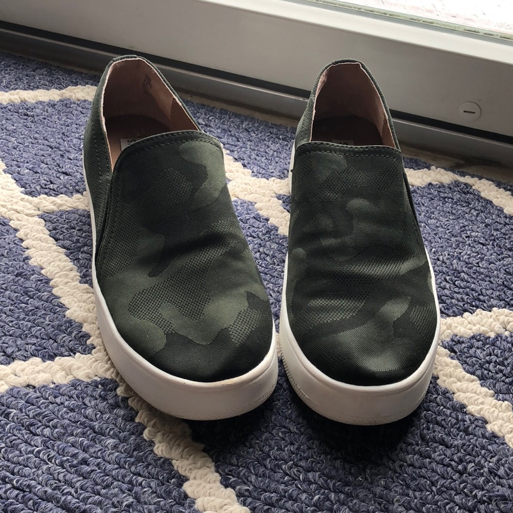 Steve Madden sneakers